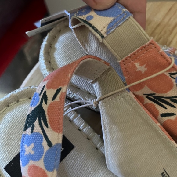 Marimekko Uniqlo collab orange and blue floral open toe espadrilles flats NWT - Picture 7 of 10